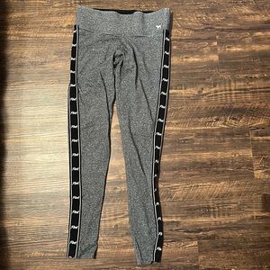 PINK yoga leggings